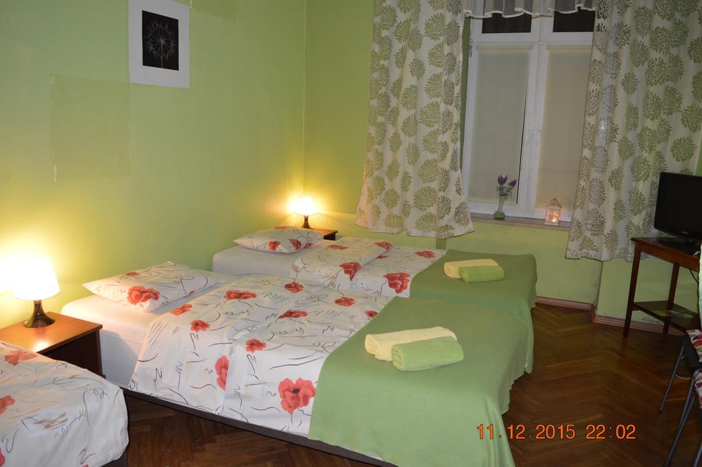 Honey Hostel Cracovia Habitación foto